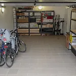 Bed & Badacsony شقة