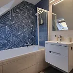 Bed & Badacsony شقة