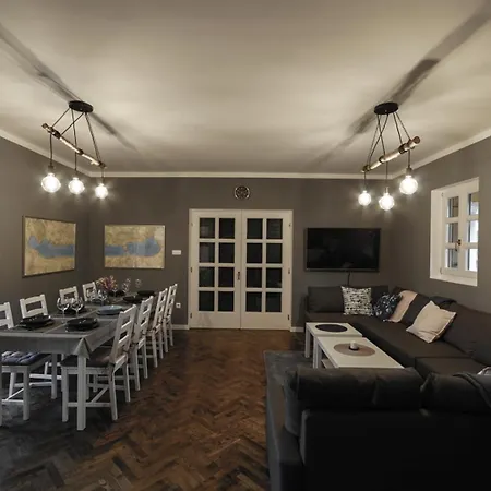 Apartamento Bed & Badacsony