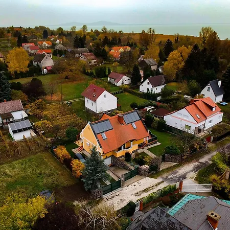 Apartament Bed & Badacsony *